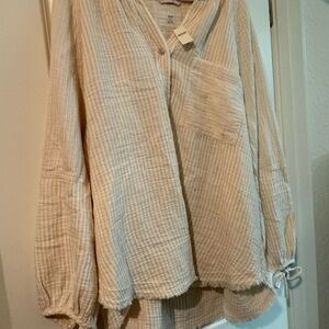 Aerie Cream Button-Up Shirt